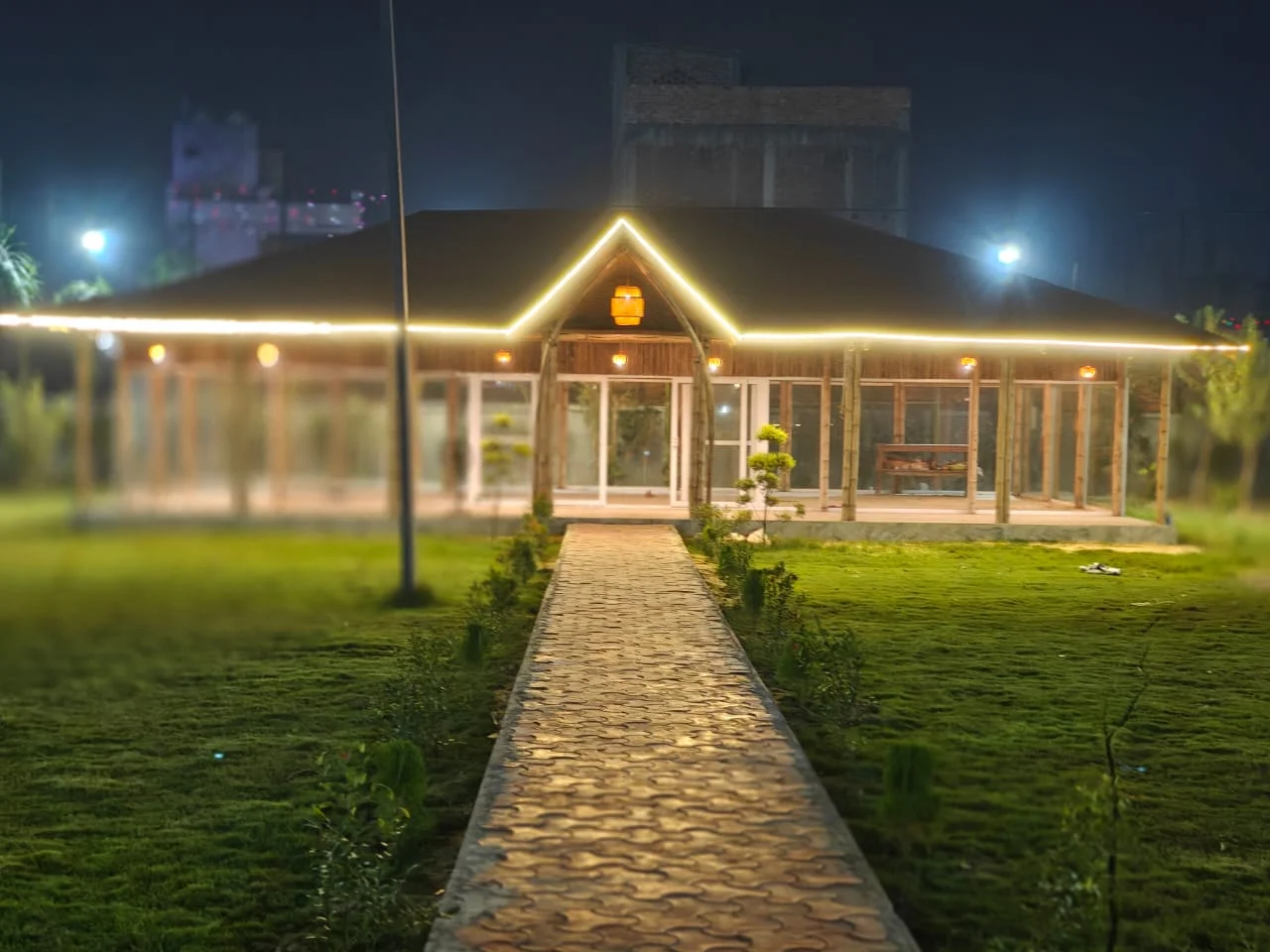 Family Nature Resort for parties near in Lucknow